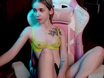 ho1yh01e — Chaturbate recorded stream image, 28.04.2025 07:40