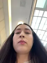 Holly_Play — Stripchat recorded stream image, 28.04.2025 10:00