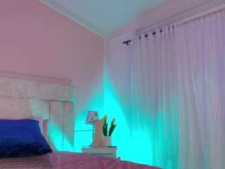 veronicamartin — Camsoda recorded stream image, 28.04.2025 13:10