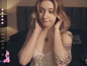 vivid_girls — Chaturbate recorded stream image, 28.04.2025 20:10