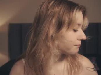 vivid_girls — Chaturbate recorded stream image, 28.04.2025 20:10