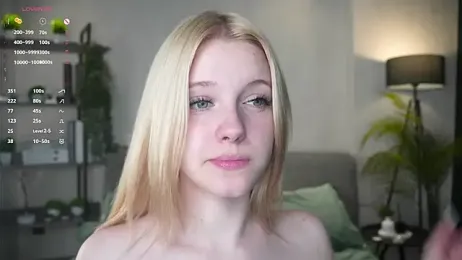 EdlaHewell — Stripchat recorded stream screenshot (29 Apr 2025)