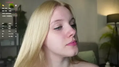 EdlaHewell — Stripchat recorded stream screenshot (29 Apr 2025)