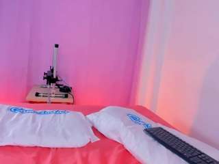 vaiolet-rose — Camsoda recorded stream image, 30.04.2025 12:30