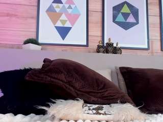 izzywild — Camsoda recorded stream image, 30.04.2025 12:00