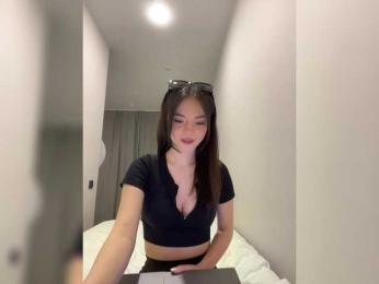 OlivkaVif — Bongacams recorded stream image, 30.04.2025 17:10