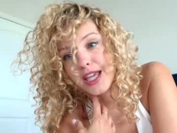 theislandgirl — Chaturbate recorded stream image, 30.04.2025 16:50