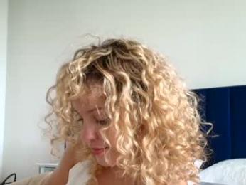 theislandgirl — Chaturbate recorded stream image, 30.04.2025 16:50
