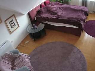 voyeurcam-julmodels-whitebed-4 — Camsoda recorded stream image, 06.02.2025 19:30