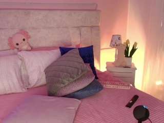 veronicamartin — Camsoda recorded stream image, 30.04.2025 15:50