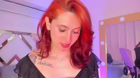 Juliana_Saenzz — Stripchat recorded stream screenshot (01 May 2025)