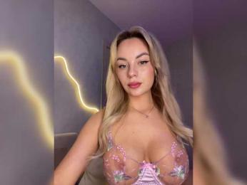 Mila-m — Bongacams recorded stream image, 01.05.2025 19:10