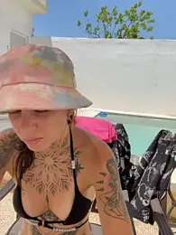 Izy_cute_ — Stripchat recorded stream image, 03.05.2025 16:00