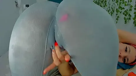 RedAssHottie — Stripchat recorded stream screenshot (04 May 2025)