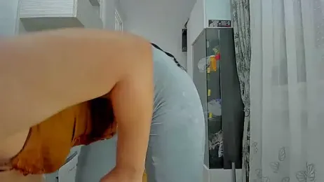 RedAssHottie — Stripchat recorded stream screenshot (04 May 2025)