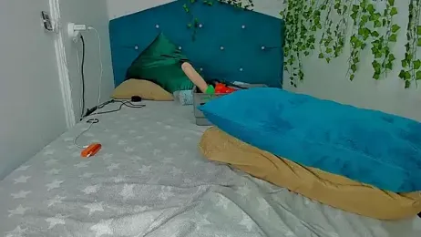 RedAssHottie — Stripchat recorded stream screenshot (04 May 2025)