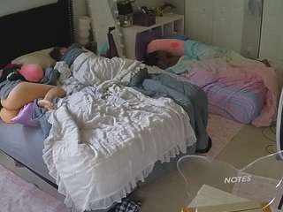 voyeurcam-house-charleys-room — Camsoda recorded stream image, 02.05.2025 07:10