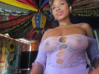 elizagrey — Camsoda recorded stream screenshot (04 May 2025)