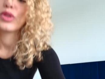 theislandgirl — Chaturbate recorded stream image, 04.05.2025 16:40