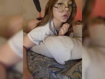 LittleDelora — Bongacams recorded stream screenshot (04 May 2025)