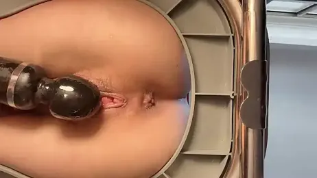 Krismil3 — Stripchat recorded stream screenshot (04 May 2025)