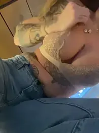 Etwas_neugierig — Stripchat recorded stream screenshot (07 Feb 2025)