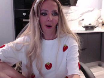 blondalina — Bongacams recorded stream image, 05.05.2025 09:40