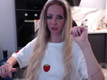 blondalina — Bongacams recorded stream image, 05.05.2025 09:40
