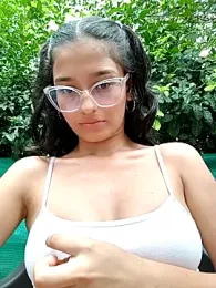 Ary-18 — Stripchat recorded stream image, 05.05.2025 13:40