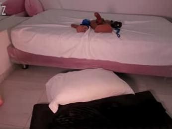 emilylittle — Chaturbate recorded stream screenshot (07 May 2025)