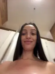 BelleLouiseVp — Stripchat recorded stream image, 07.05.2025 15:00