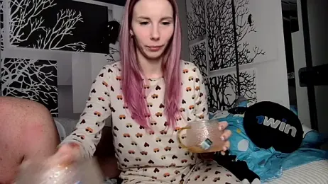 niki7377 — Stripchat recorded stream image, 08.02.2025 03:50
