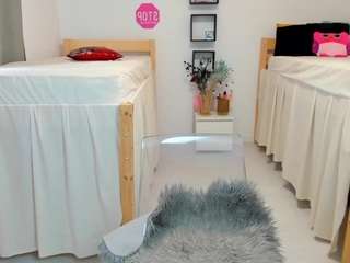 18perfecttits — Camsoda recorded stream image, 12.05.2025 11:10