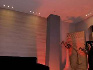 meganwest — Camsoda recorded stream image, 13.05.2025 18:30