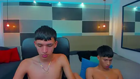 Juan_Nd_Steven — Stripchat recorded stream image, 14.05.2025 04:10