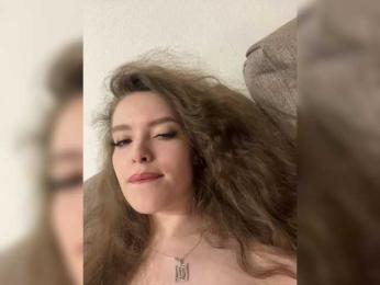 YourLadyyy — Bongacams recorded stream image, 14.05.2025 21:20