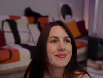 _blackbee_ — Chaturbate recorded stream image, 15.05.2025 10:30