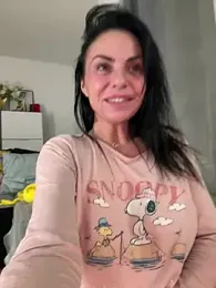 KimKelly13 — Stripchat recorded stream image, 16.05.2025 20:00