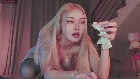 hyun_chia — Stripchat recorded stream screenshot (17 May 2025)