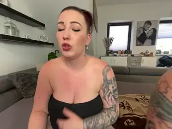 BonnyundClyde19 — Stripchat recorded stream screenshot (18 May 2025)