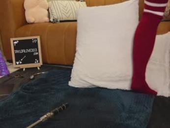taylor_love_303 — Chaturbate recorded stream image, 18.05.2025 10:20