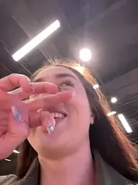 Holly_Play — Stripchat recorded stream image, 18.05.2025 10:10