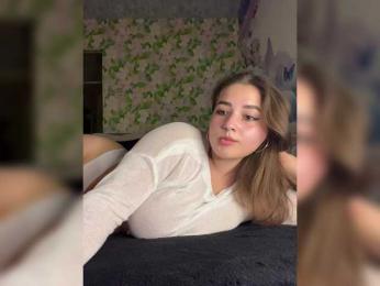 little-devil — Bongacams recorded stream image, 18.05.2025 20:00